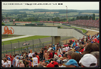 Vue sur la tribune Golf et les gradins "Est" du circuit de Nevers Magny-Cours