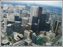 Les tours de Toronto, vues de la CN Tower