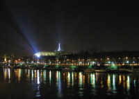 La Seine et les illuminations du Grand Palais la nuit