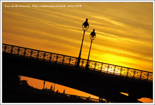 Coucher du soleil sur la seine à Paris 