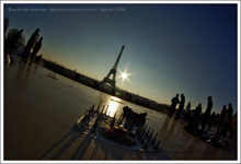 Tour Eiffel miniature et porte-clefs
