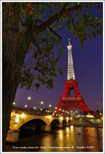 tour eiffel rouge et blanche